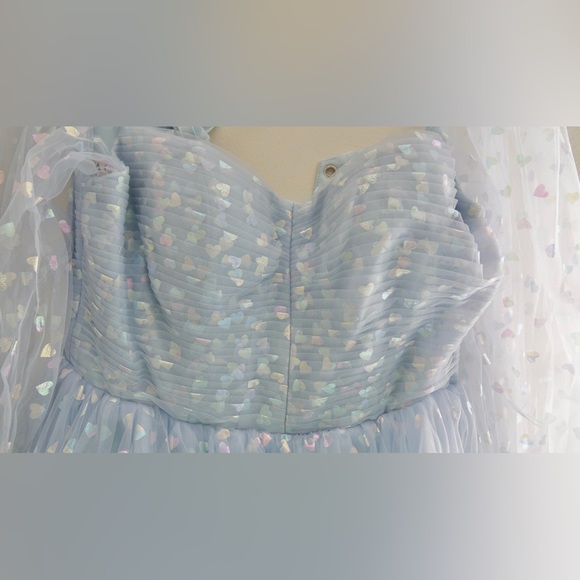 Ava Gowns - Sweetheart Gown in blue size 14 perfect for prom or wedding season - Picture 3 of 10